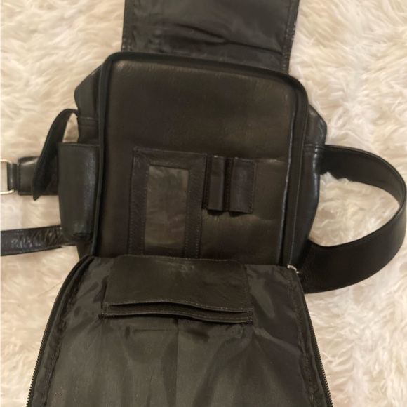 Vintage Puro Cuero authentic leather crossbody purse - Picture 9 of 14